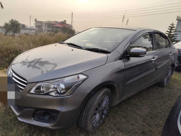 maruti-suzuki-ciaz-zxi-brand-new-condition-big-2